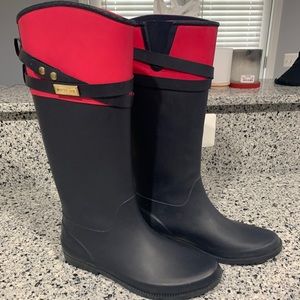 Tommy Hilfiger two tone coree rain boots!